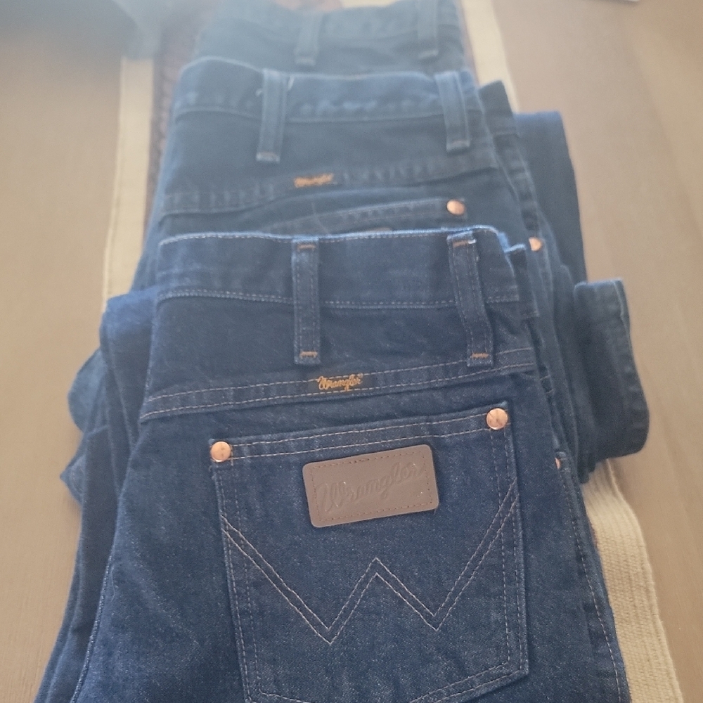 Wrangler  936PWD  Blue Slim Jeans with Classic Denim Style 32x30